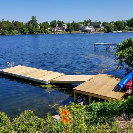 Family Cottage On Chaumont Bay, Walk To Downtown